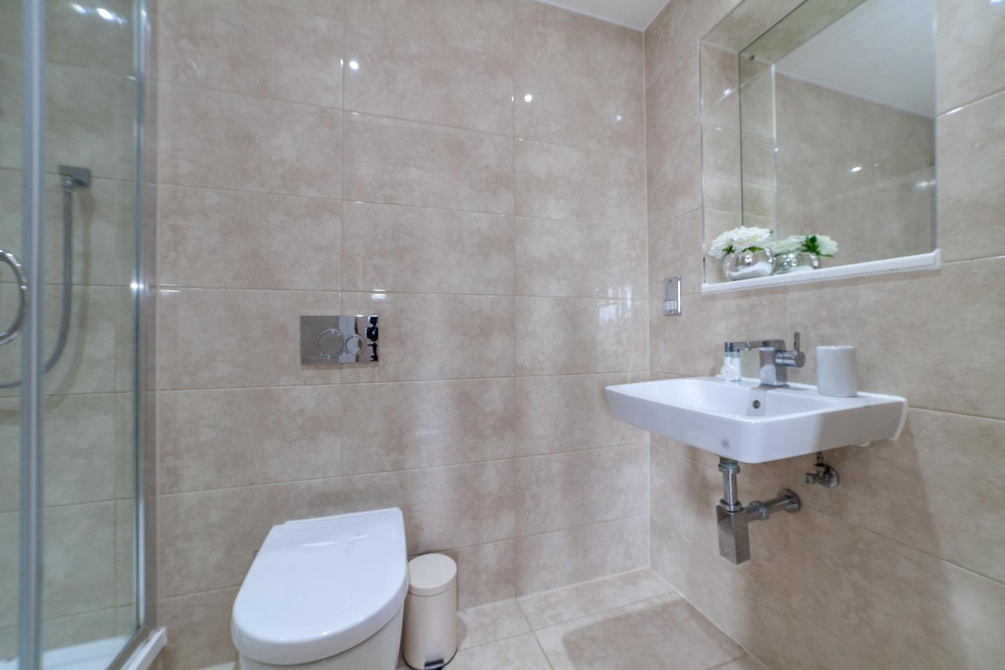 Apartment The Limehouse Collection London